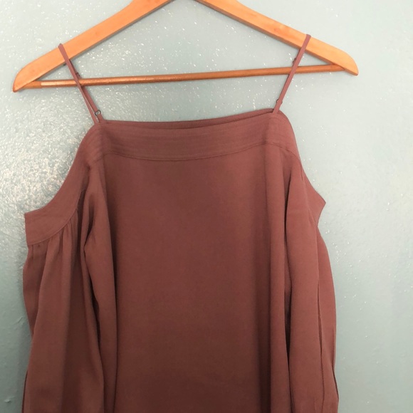 Mauve Off the Shoulder Top - Picture 3 of 4